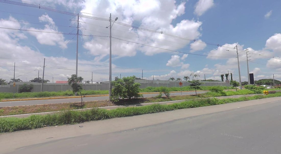 Land in Guayaquil, Guayas, Ecuador 1 - 18660521