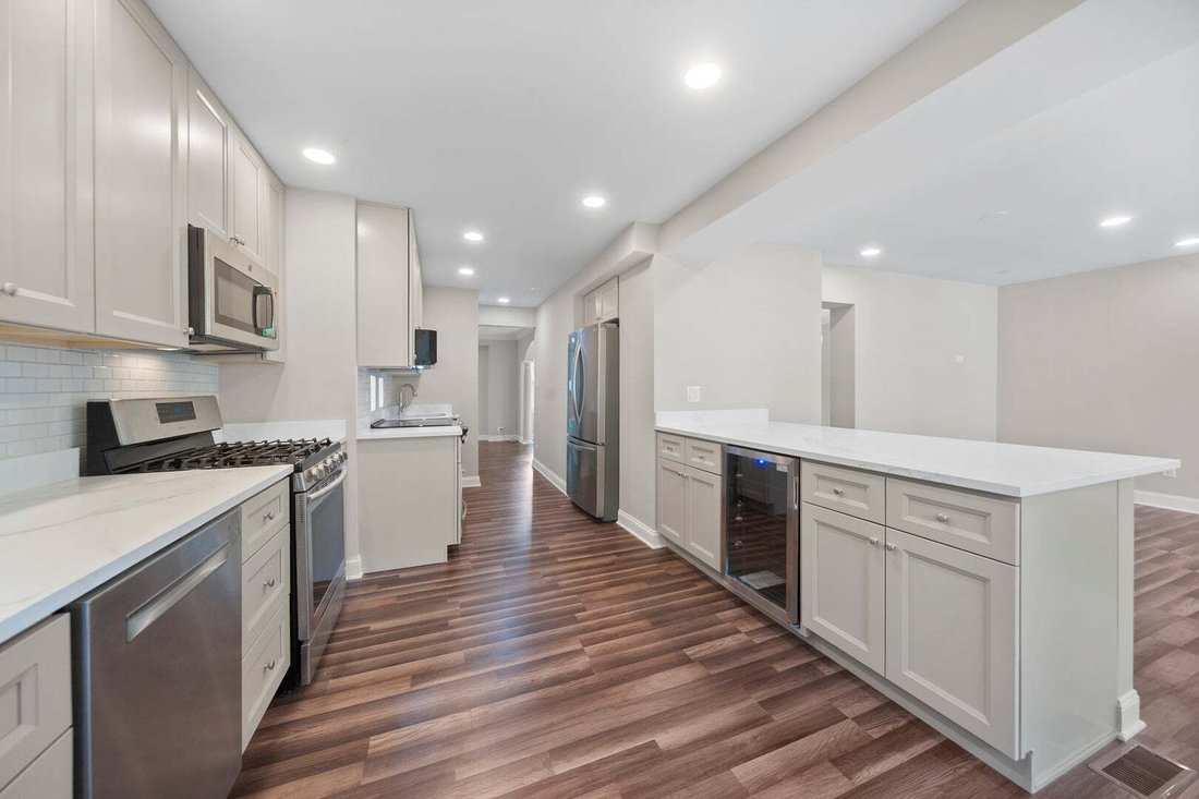 House in Lincolnwood, Illinois, United States 5 - 18663368