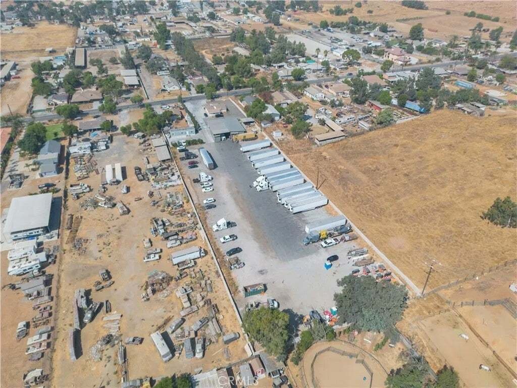 House in Jurupa Valley, California, United States 4 - 16522408