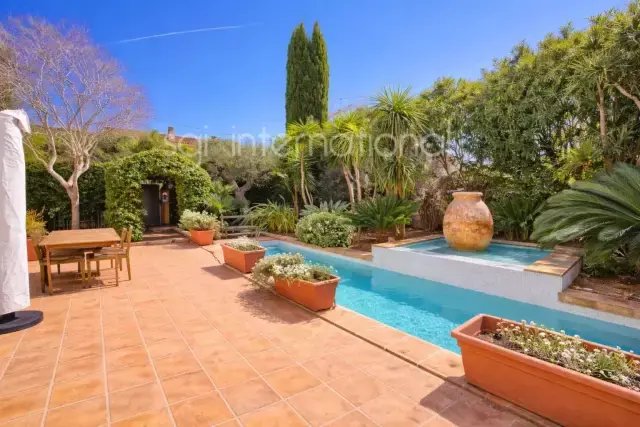 House in Zone Ouest Urbaine, Saint-Tropez, France 2 - 16246475