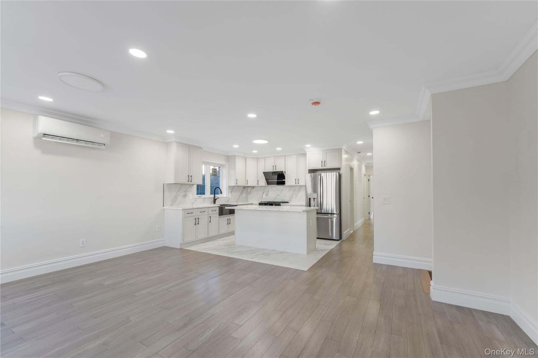 House in New York, New York, United States 5 - 18662044