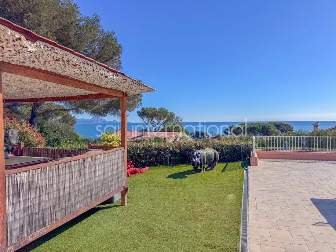 House in Les Issambres, Roquebrune-sur-Argens, France 1 - 17654393