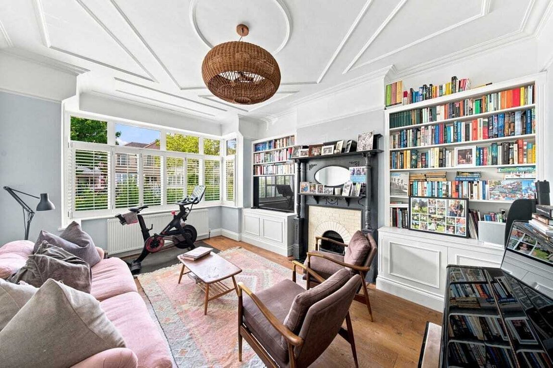 House in Brondesbury Park, Brent, England 2 - 18668837