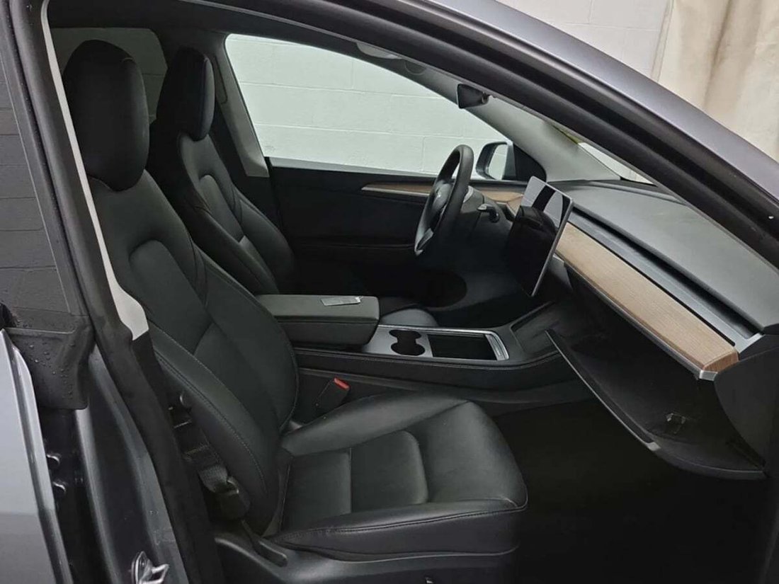 Suv in Newport Beach, CA, United States 4 - 18666732