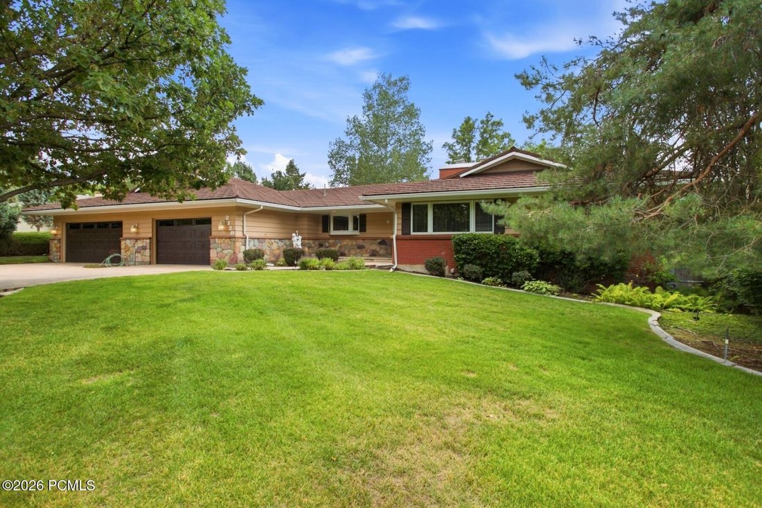House in Cottonwood Heights, Utah, United States 1 - 18662633