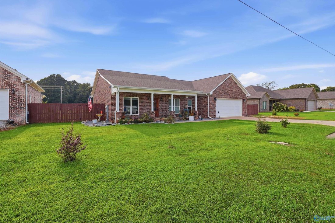 House in Elkmont, Alabama, United States 2 - 18667666