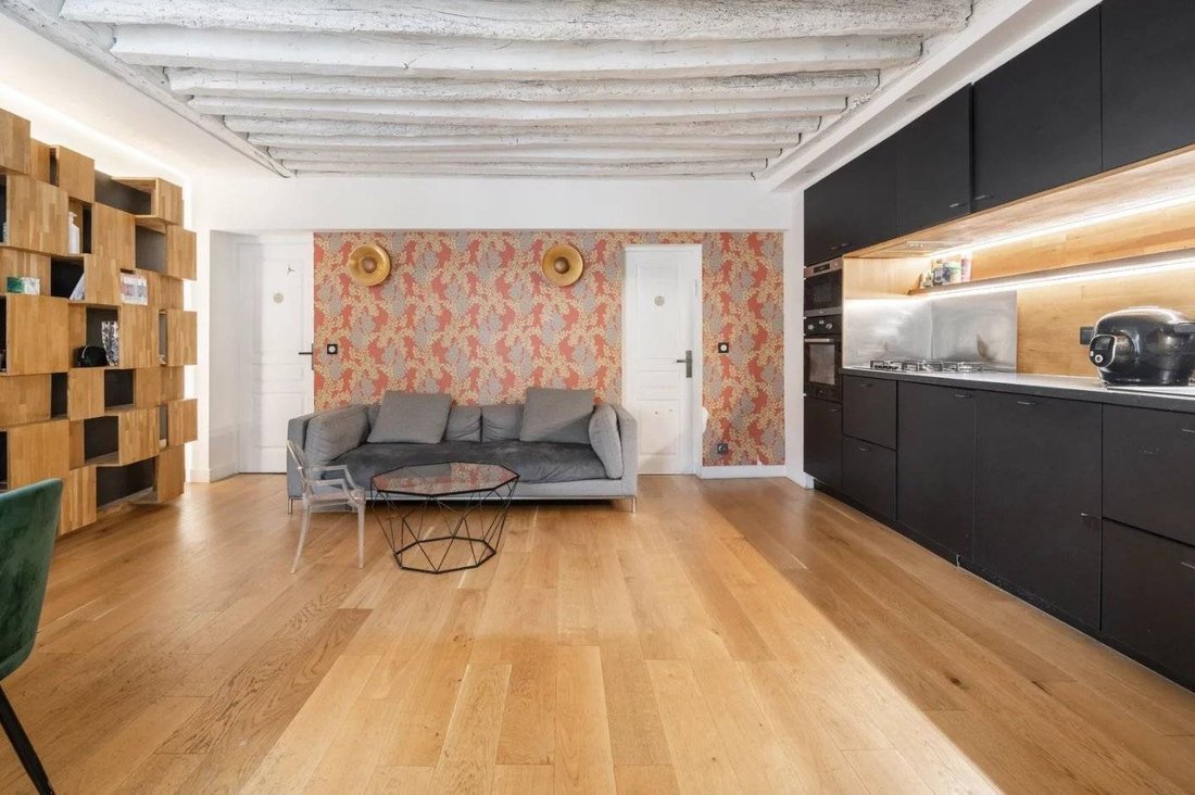 Apartment in Montorgueil-Saint Denis, Paris 2e Arrondissement, Paris 1 - 15869045