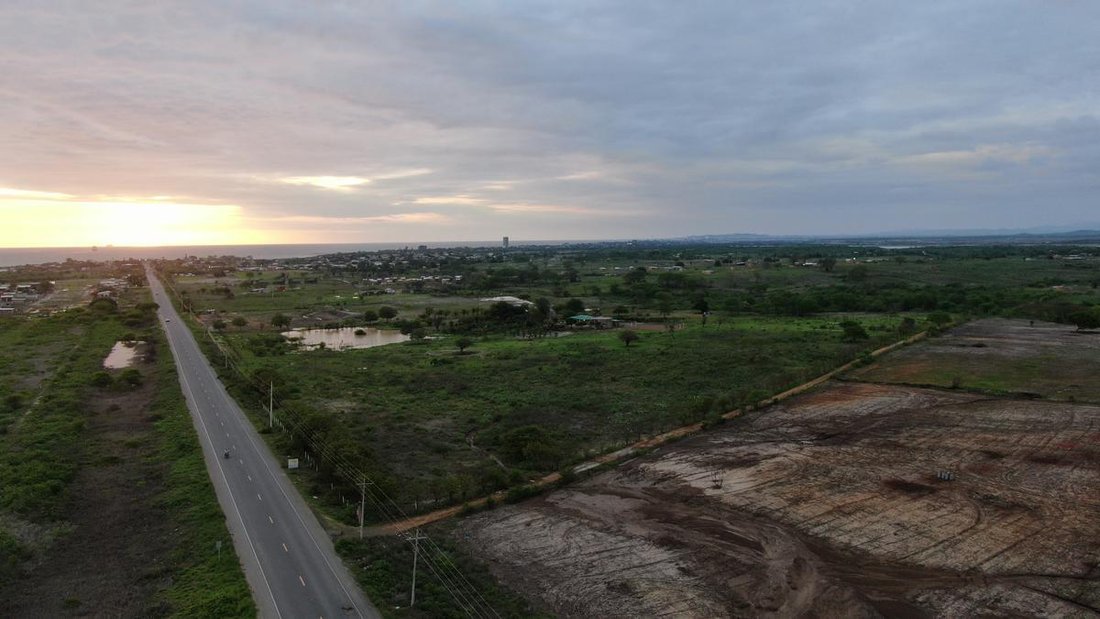 Land in Data de Posorja, Guayas, Ecuador 4 - 18660064