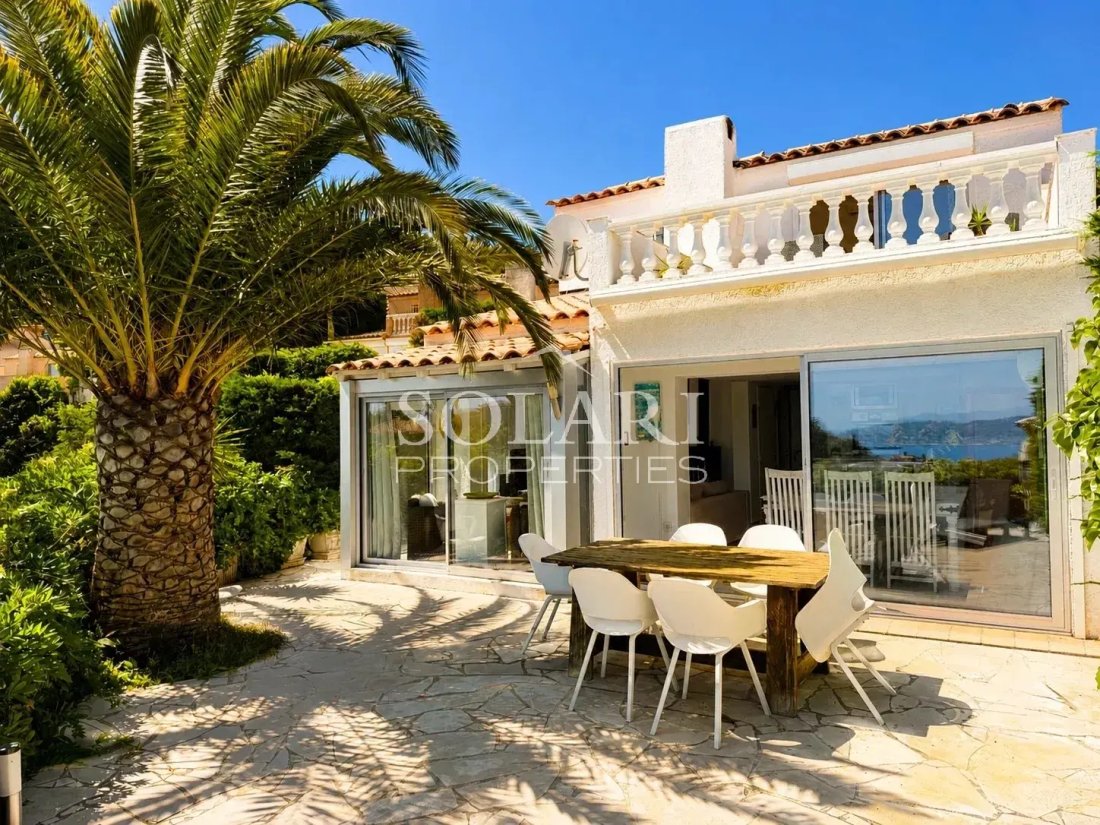 Villa en Théoule-sur-Mer, Provenza-Alpes-Costa Azul, Francia 1 - 18009723