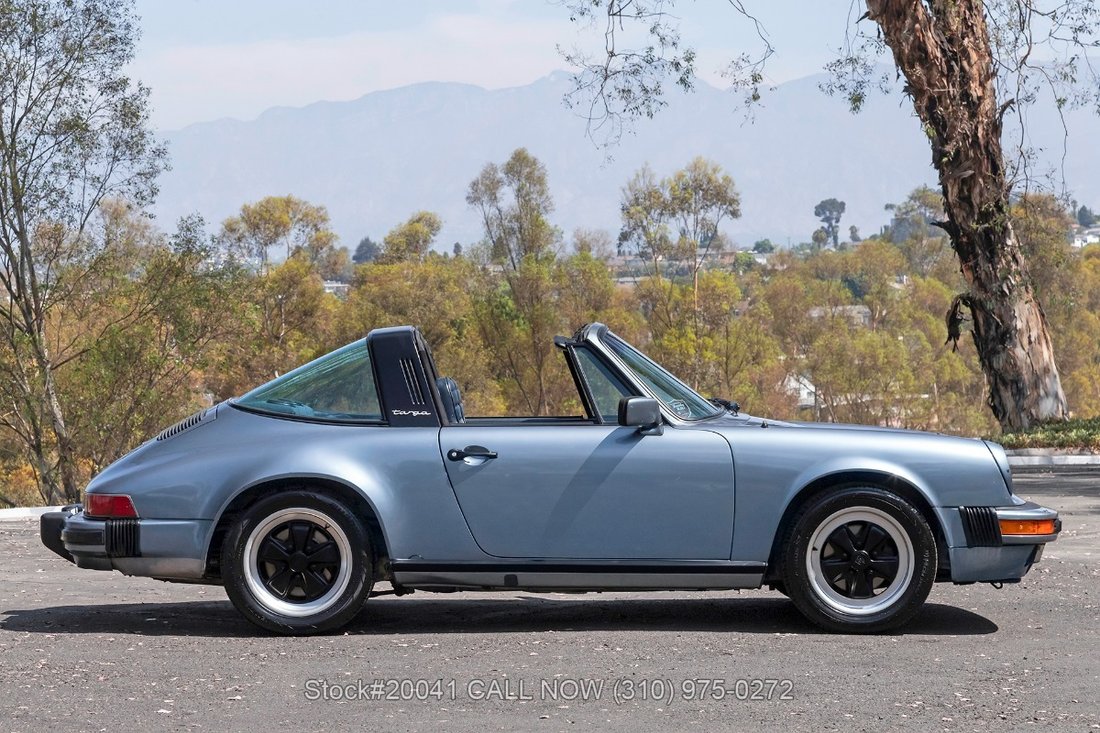 Porsche Carrera in Los Angeles, CA 4 - 18660443