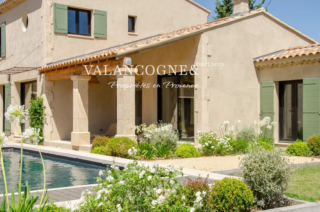 Villa in Saint-Rémy-de-Provence, Provence-Alpes-Côte d'Azur, France 2 - 16776825