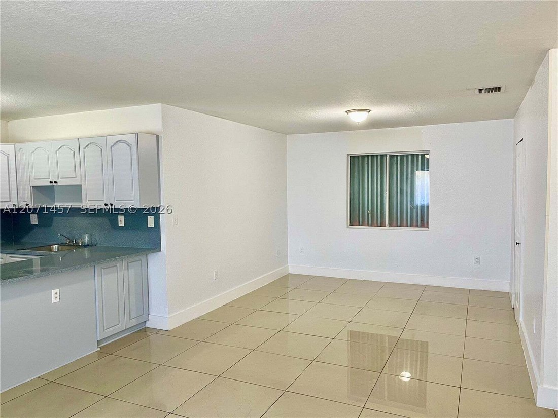 House in Miami, Florida, United States 3 - 18663512