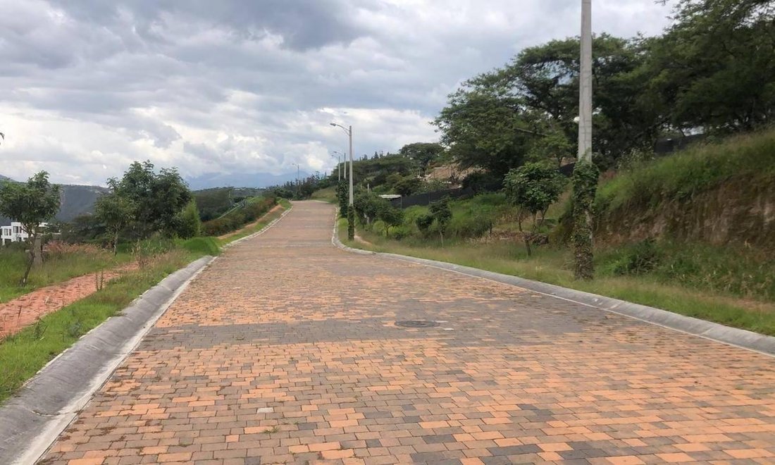 Land in Quito, Pichincha, Ecuador 3 - 18661668