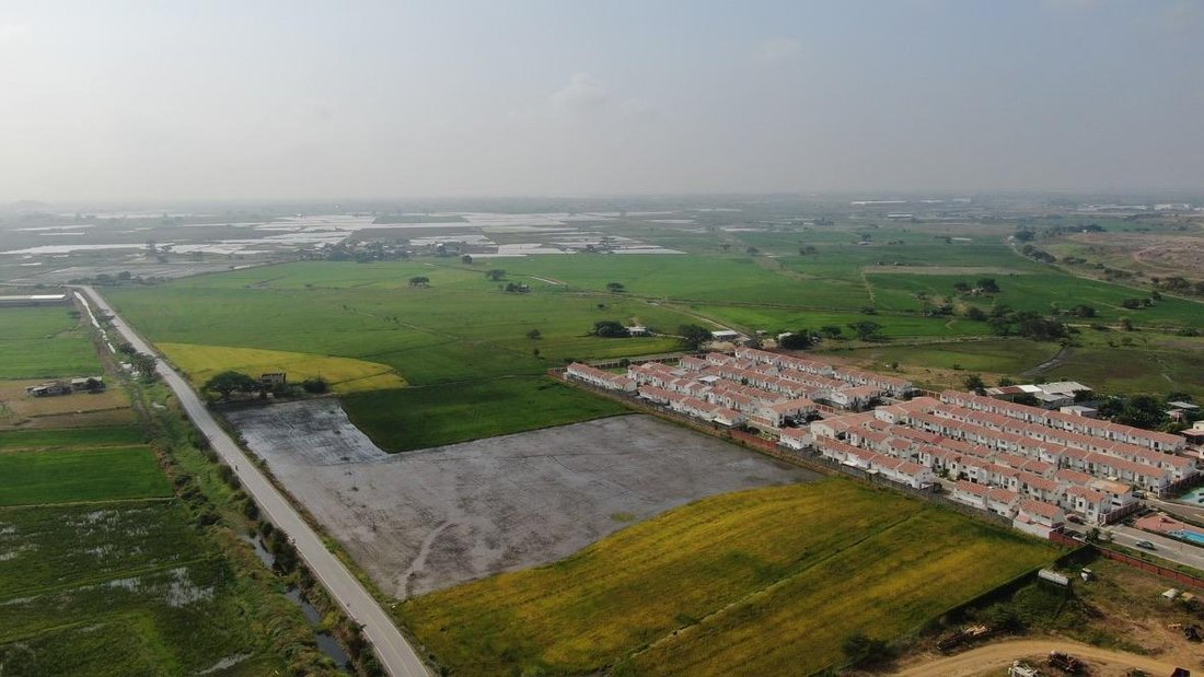 Land in Samborondón, Guayas, Ecuador 2 - 18660558