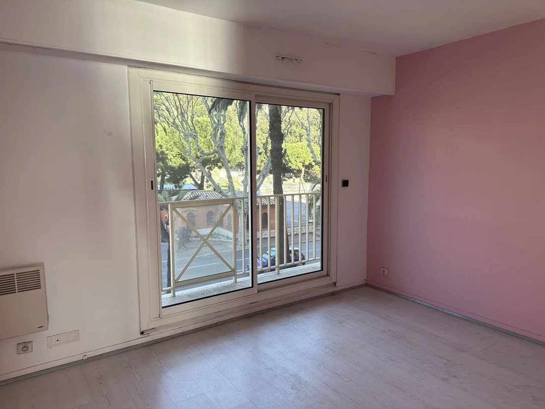 Apartment in Menton, Provence-Alpes-Côte d'Azur, France 4 - 15426180