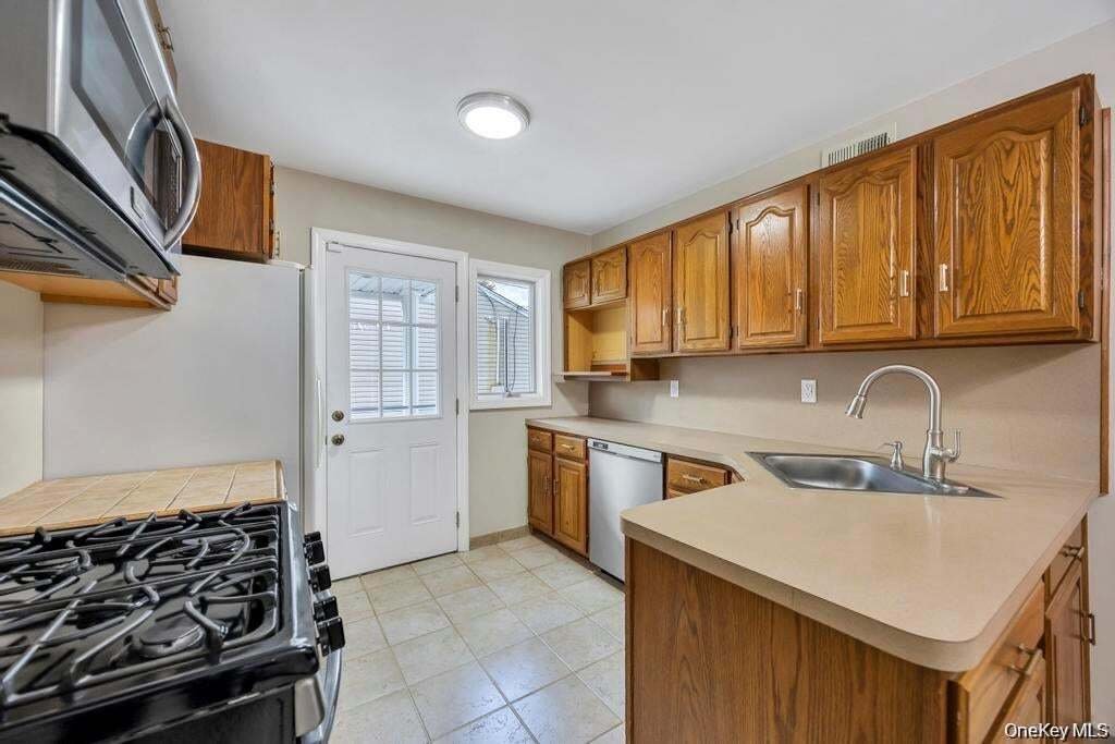 House in Hicksville, New York, United States 5 - 18668951