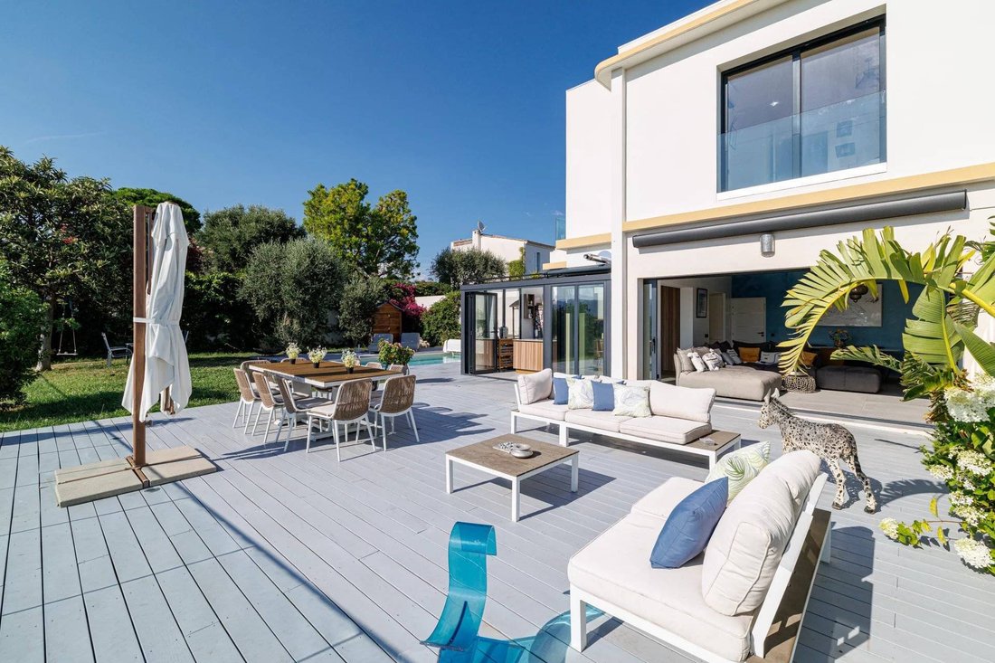 House in Nice, Provence-Alpes-Côte d'Azur, France 3 - 18439555