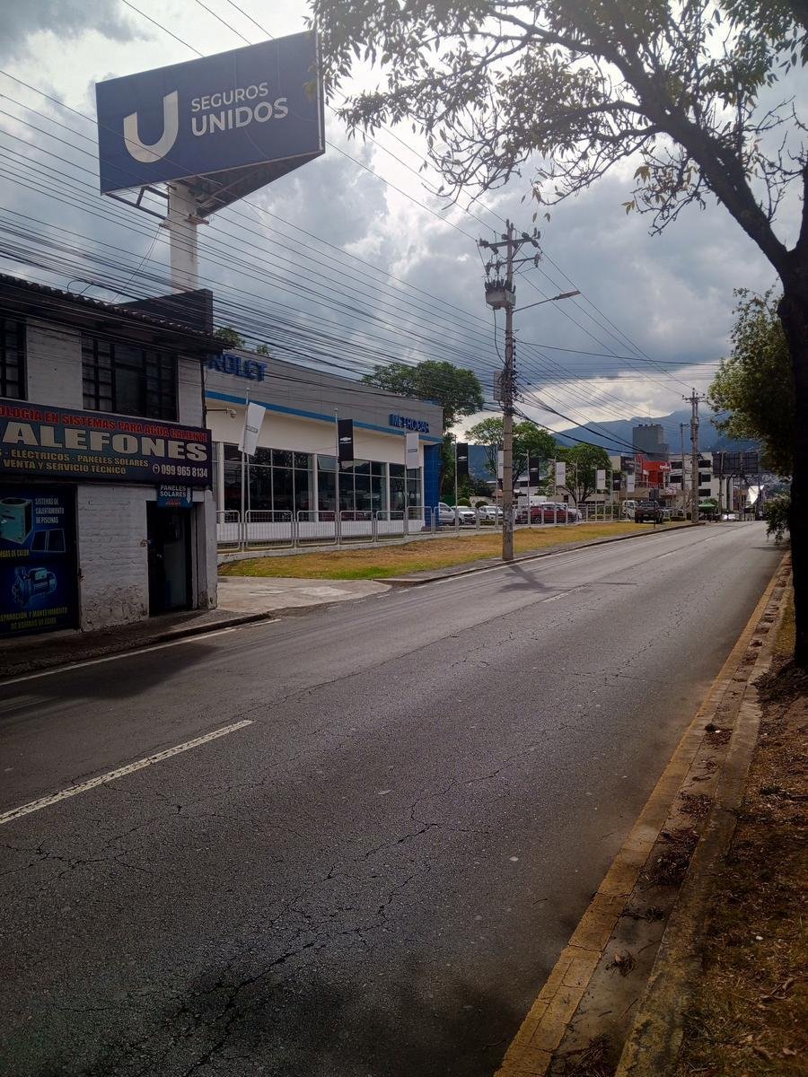 Land in Quito, Pichincha, Ecuador 1 - 18661477