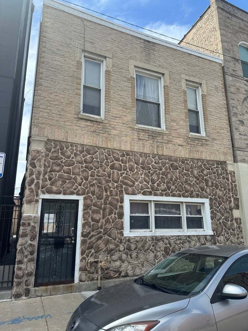 Chicago, Illinois, United States 1 - 18669229