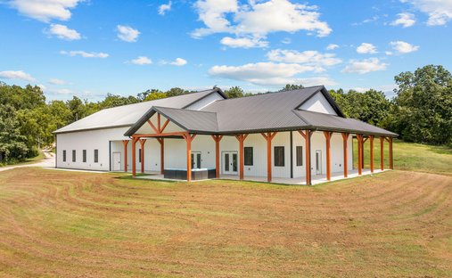 House in Omaha, Arkansas, United States 1