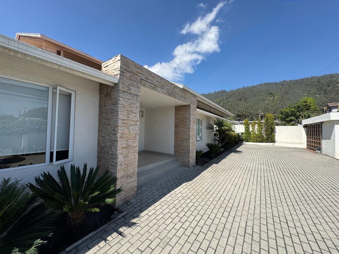 House in Quito, Pichincha, Ecuador 1 - 18661147