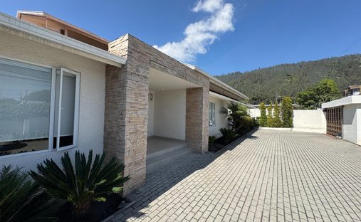 House in Quito, Pichincha, Ecuador 1