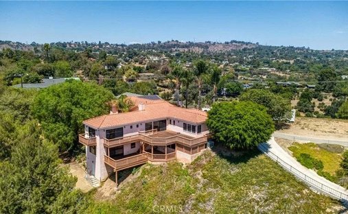 House in La Habra Heights, California, United States 1