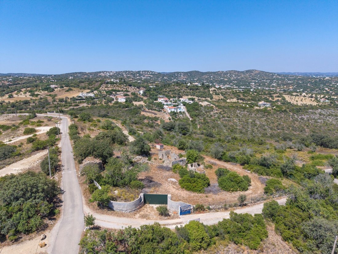 Land in Santa Barbara de Nexe, Algarve, Portugal 1 - 18665119