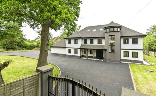 House in Elstree (Elstree and Borehamwood), Elstree, England 1