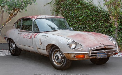 Jaguar XKE 2+2 in Los angeles, ca 1