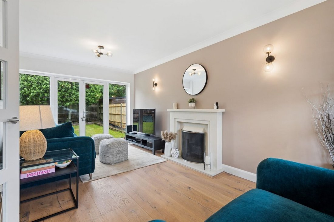 House in Chalfont Saint Peter, England 2 - 18199598