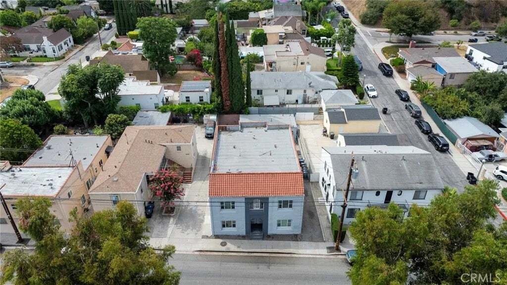 Glendale, California, United States 2 - 18666198