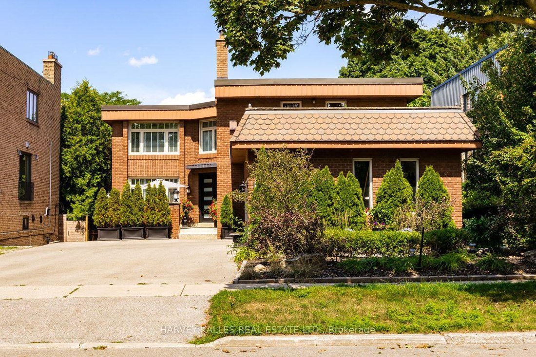 House in Toronto, Ontario, Canada 2 - 18670326