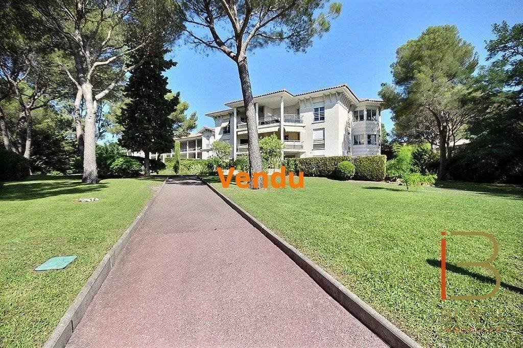 Apartment in Le Dramont-Agay-Anthéor-Le Trayas, Saint-Raphaël, France 2 - 15694355