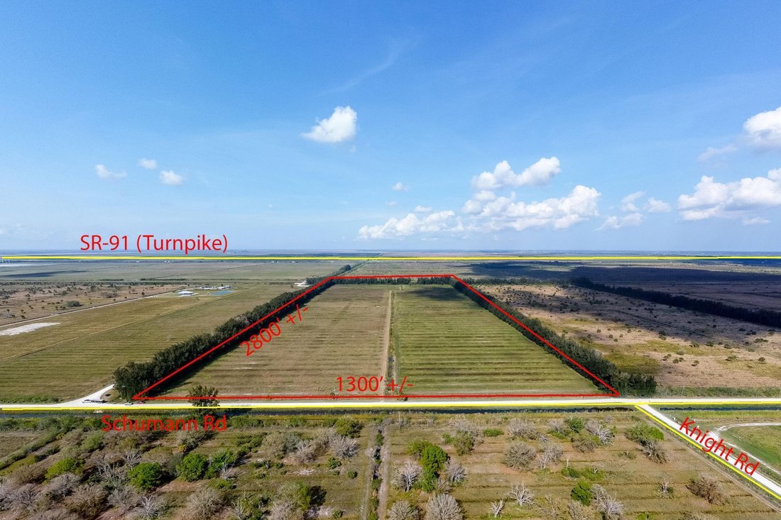 Land in Fort Pierce, Florida, United States 1 - 18665288