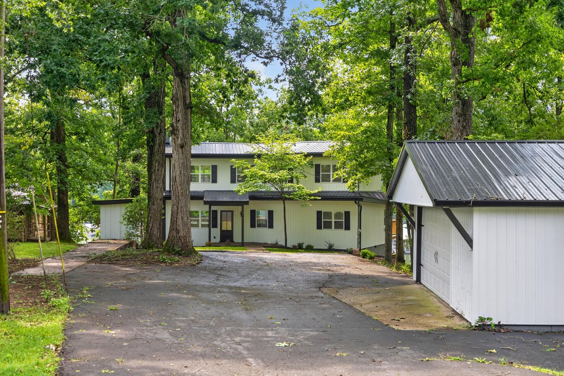 House in Harrodsburg, Kentucky, United States 4 - 18665750