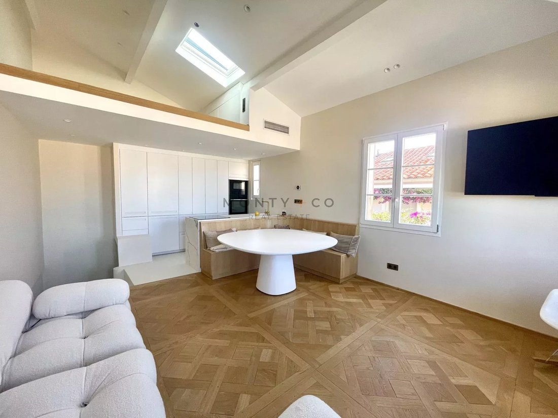 House in Zone Ouest Urbaine, Saint-Tropez, France 2 - 17693073
