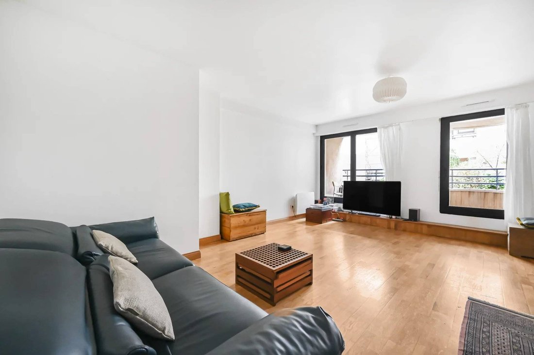 Apartment in Palais Royal, Paris 1er Arrondissement, Paris 4 - 15869668