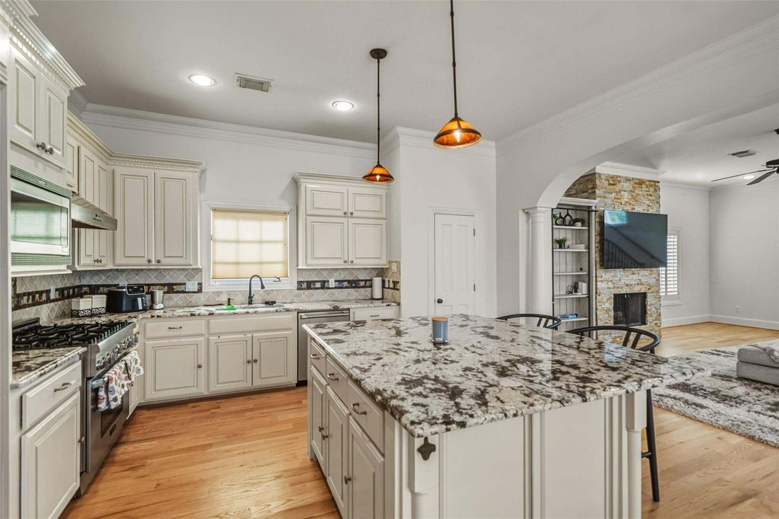 House in Houston, Texas, United States 3 - 18671588