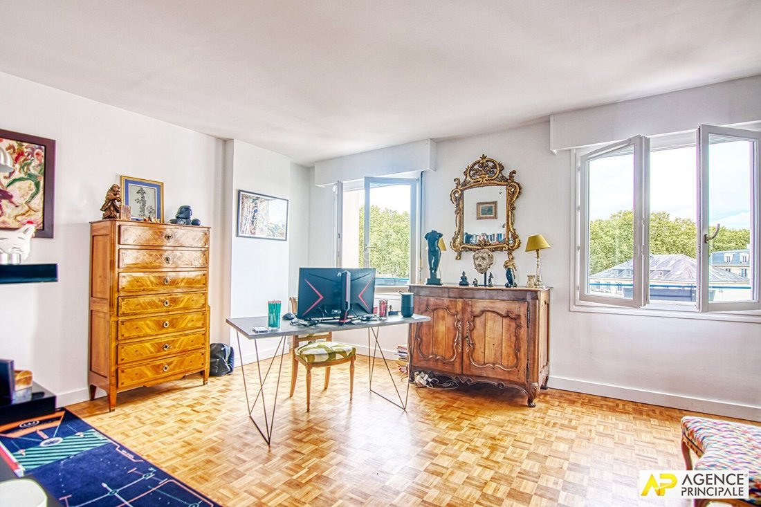 Apartment in Notre Dame, Versailles, France 3 - 18662519