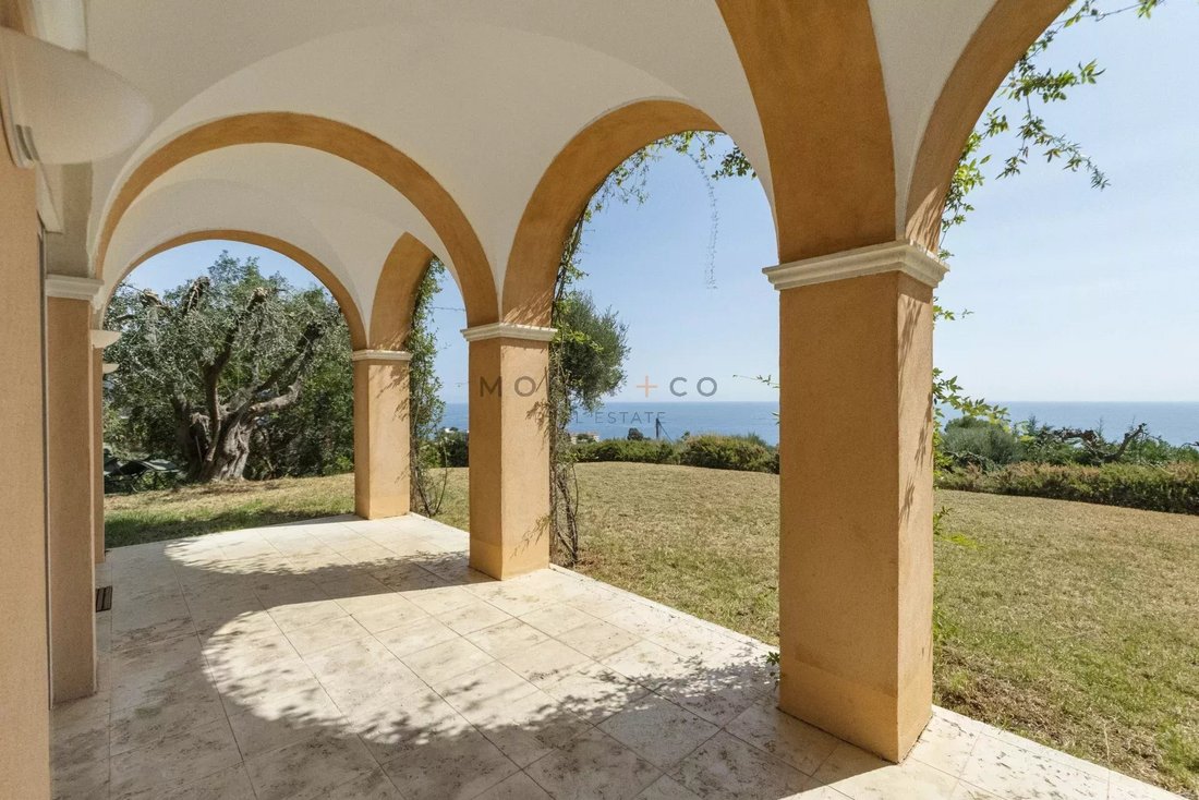Villa in Menton, Provence-Alpes-Côte d'Azur, France 1 - 16202986