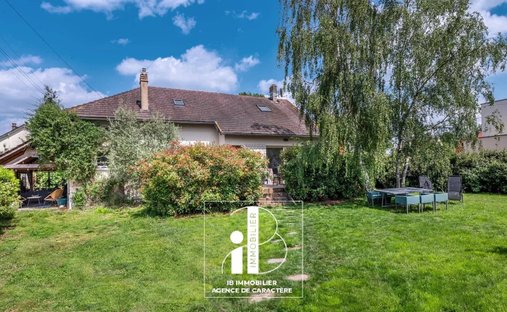 House in Bourron-Marlotte, Ile-de-France, France 1