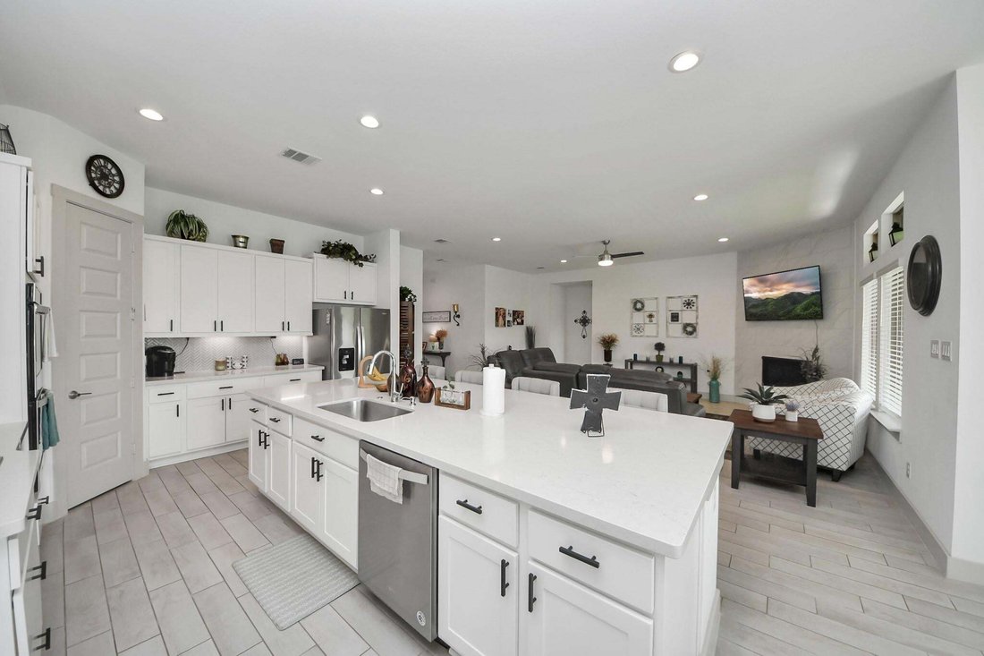 House in Friendswood, Texas, United States 2 - 18664203
