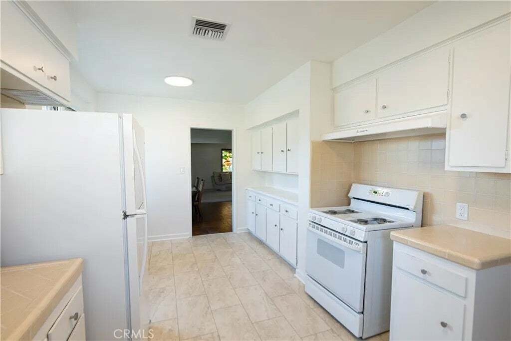 Los Angeles, California, United States 4 - 18659654