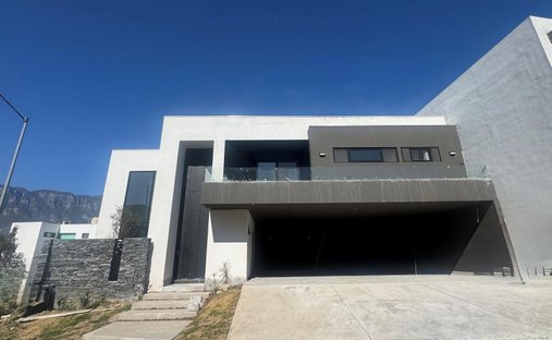 House in Santiago, Nuevo Leon, Mexico 1