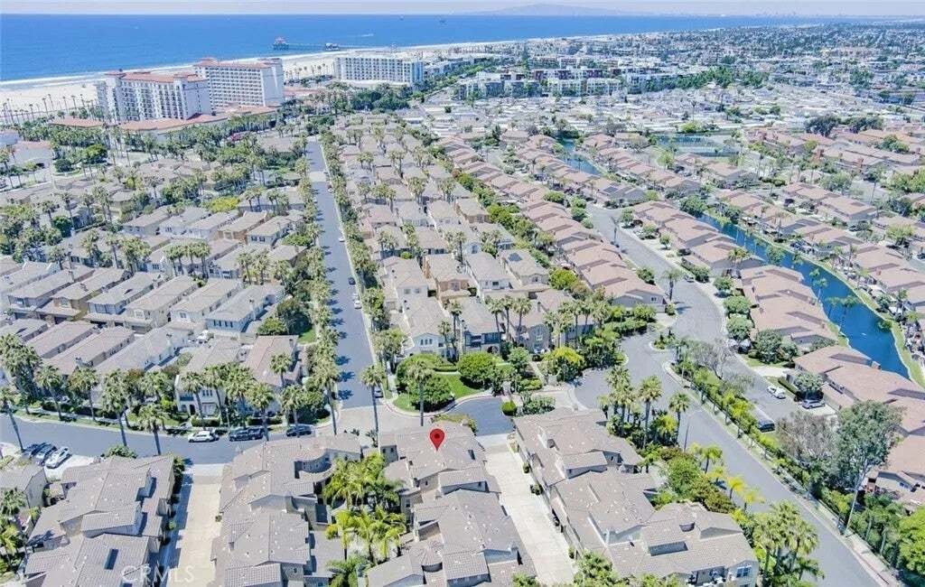 Condo in Huntington Beach, California, United States 3 - 18669380