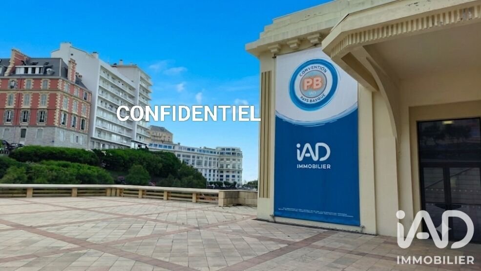 Mairie-Marne, Biarritz, France 1 - 18110430
