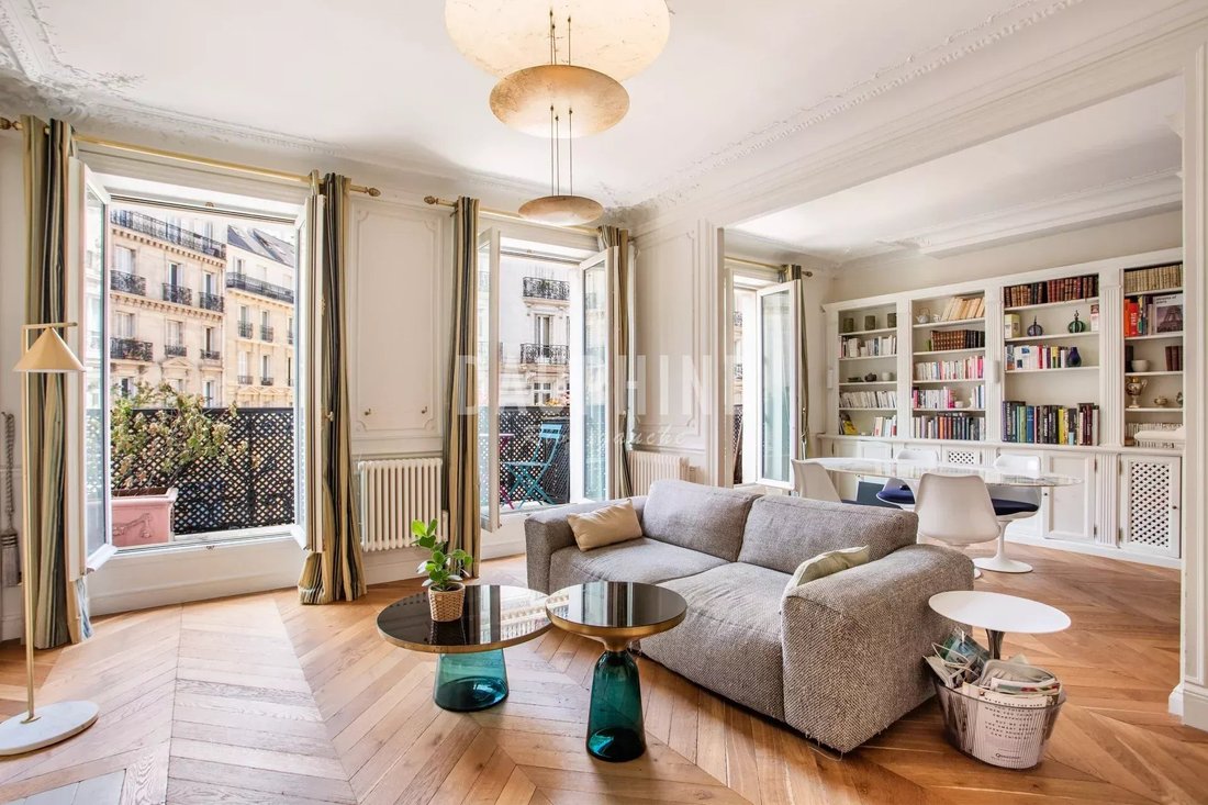 Apartment in Saint Placide, Paris 6e Arrondissement, Paris 1 - 18666830