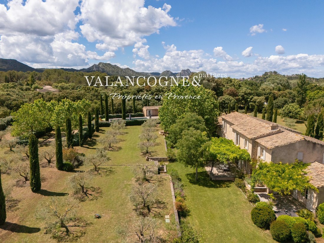 Estate in Eygalières, Provence-Alpes-Côte d'Azur, France 2 - 18217442