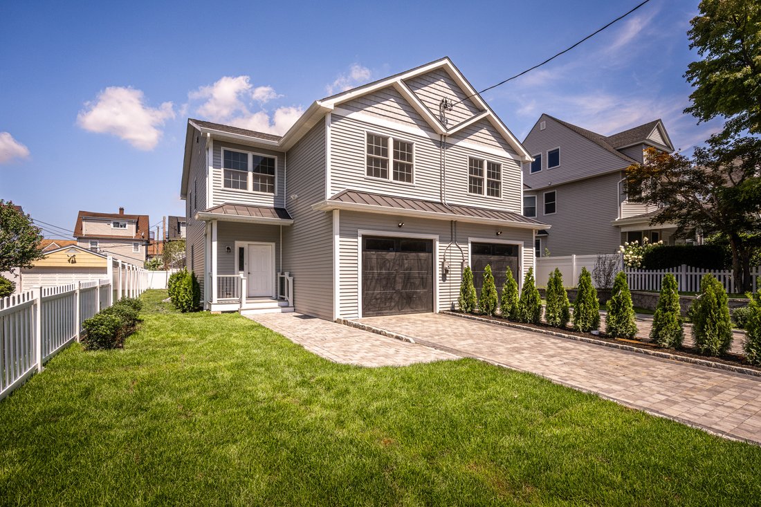 Townhouse in New Rochelle, New York, United States 2 - 18666427